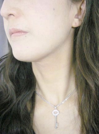 �h�C�c���E�L���[�r�b�N�W���R�j�A�̃y���_���g�@-���i�L�[�j-