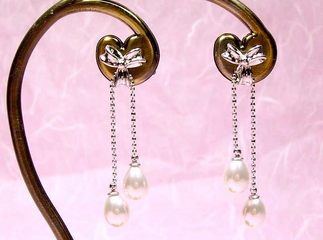 ���{�����`�[�t�@�L���[�r�b�N�W���R�j�A�ƃ}�W�����J�E�p�[���̃C�������O