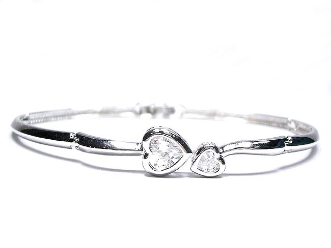 �n�[�g�@�o���O���E�u���X���b�g�@�L���[�r�b�N�W���R�j�A�E�A�N�Z�T���[