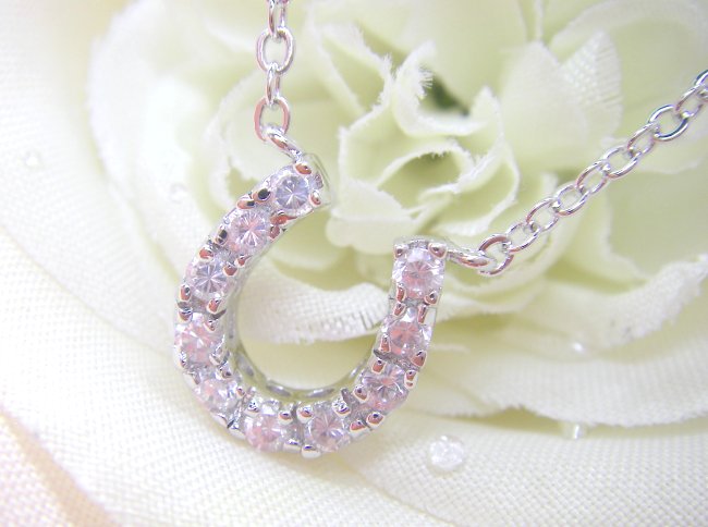 �n���̃y���_���g