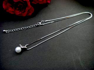 �p�[���̃y���_���g