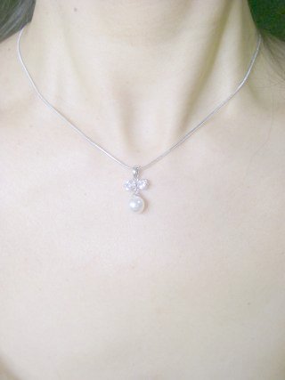 �p�[���ƃL���[�r�b�N�W���R�j�A�̃y���_���g�E�A�N�Z�T���[