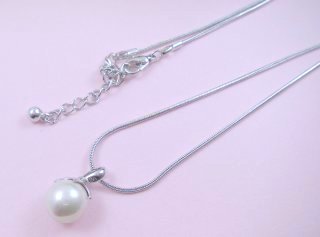 �p�[���̃y���_���g