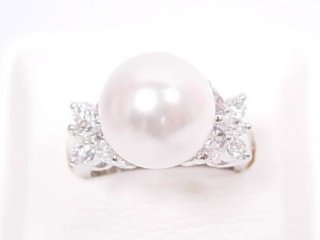 �}�W�����J�E�p�[���ƃL���[�r�b�N�W���R�j�A�̃����O