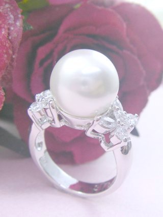 �}�W�����J�E�p�[���ƃL���[�r�b�N�W���R�j�A�̃����O