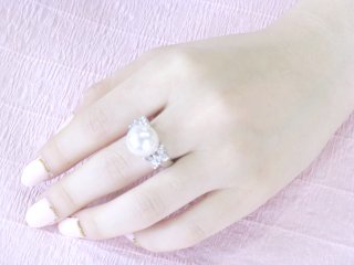 �L���[�r�b�N�W���R�j�A �����O