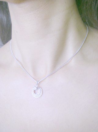 �L���[�r�b�N�W���R�j�A�̃y���_���g