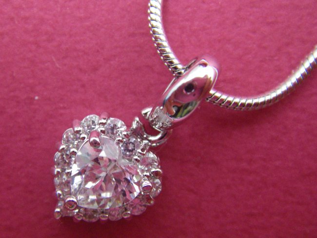 �n�[�g�@�y���_���g�@�L���[�r�b�N�W���R�j�A�E�A�N�Z�T���[