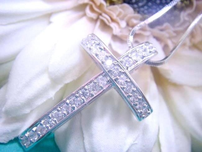 �L���[�r�b�N�W���R�j�A�E�A�N�Z�T���[�@�N���X�i�\���ˁj�y���_���g