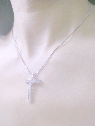 �L���[�r�b�N�W���R�j�A�E�A�N�Z�T���[�@�N���X�i�\���ˁj�y���_���g