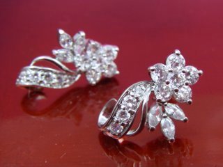 CZ�A�N�Z�T���[�@�L���[�r�b�N�W���R�j�A�̃s�A�X