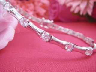 �u���X���b�g