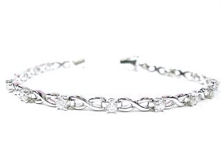 �L���[�r�b�N�W���R�j�A�̃u���X���b�g