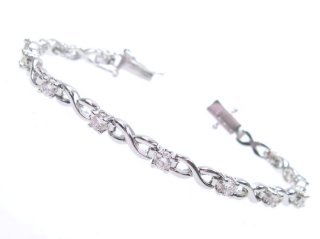 �L���[�r�b�N�W���R�j�A�̃u���X���b�g