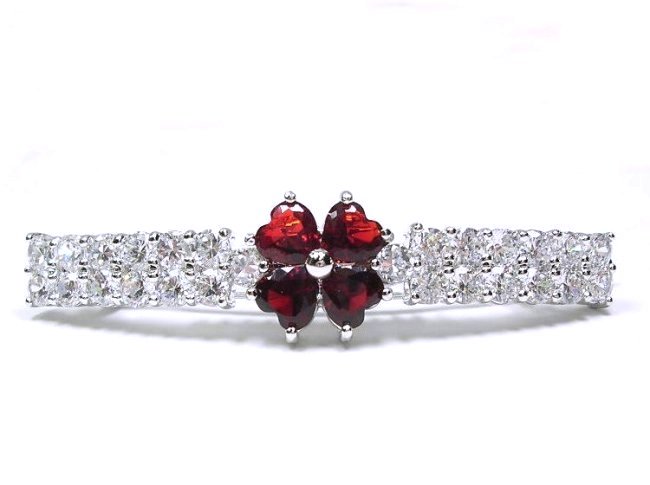 �L���[�r�b�N�W���R�j�A�̃w�A�E�A�N�Z�T���[