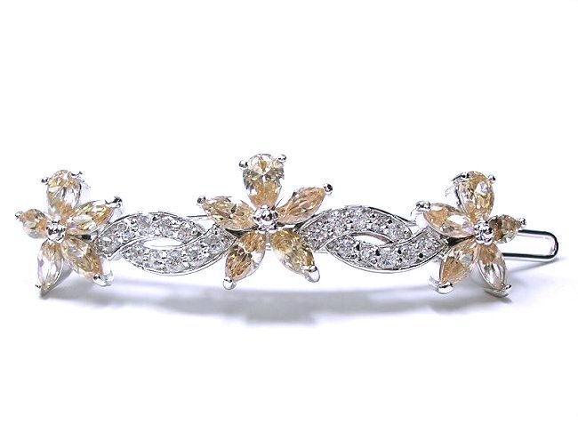 �L���[�r�b�N�W���R�j�A�̃w�A�E�A�N�Z�T���[