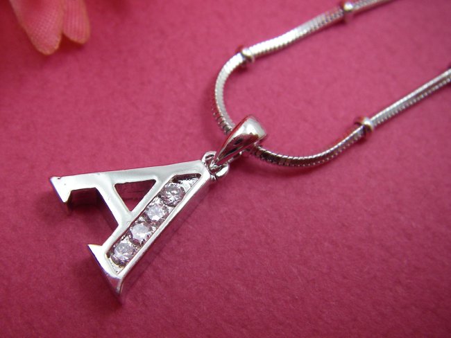 �C�j�V�����@�y���_���g