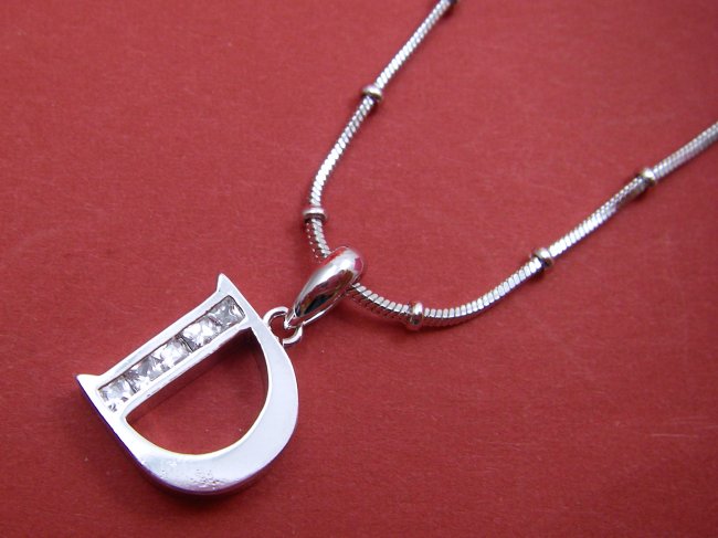 �C�j�V�����@�y���_���g