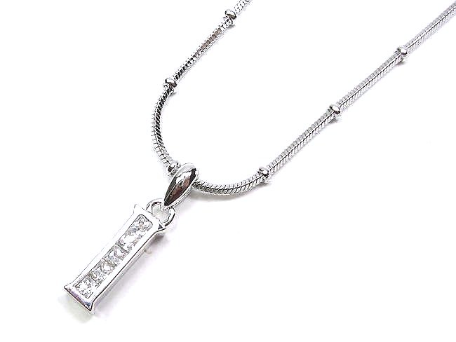 �C�j�V�����E�y���_���g