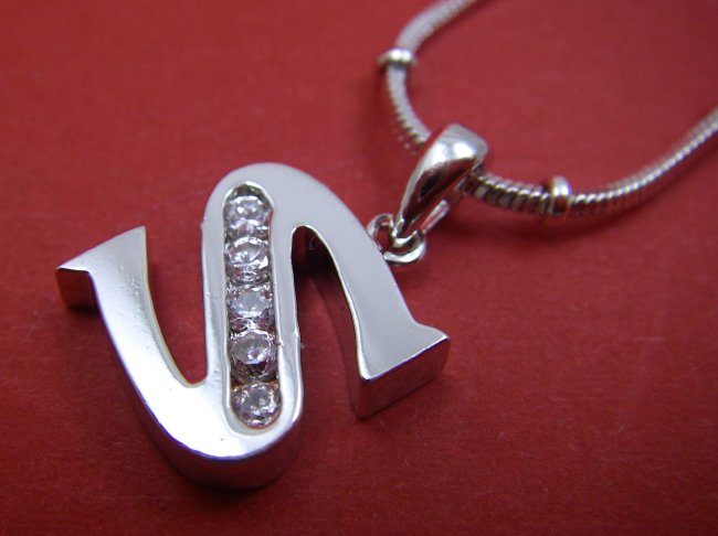 �C�j�V�����@�y���_���g