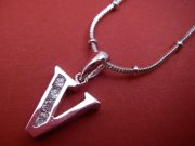 CZ�@�L���[�r�b�N�W���R�j�A�̃y���_���g�@�C�j�V�����@�y���_���g