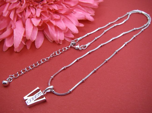 �C�j�V�����@�y���_���g