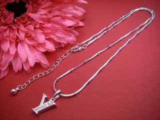 �L���[�r�b�N�W���R�j�A�̃C�j�V���� �y���_���g