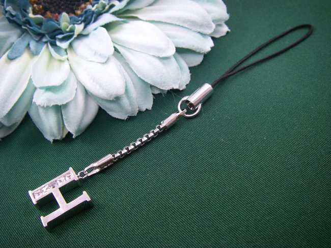 �L���[�r�b�N�W���R�j�A�̌g�уX�g���b�v