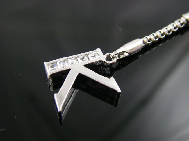 �L���[�r�b�N�W���R�j�A�̌g�уX�g���b�v