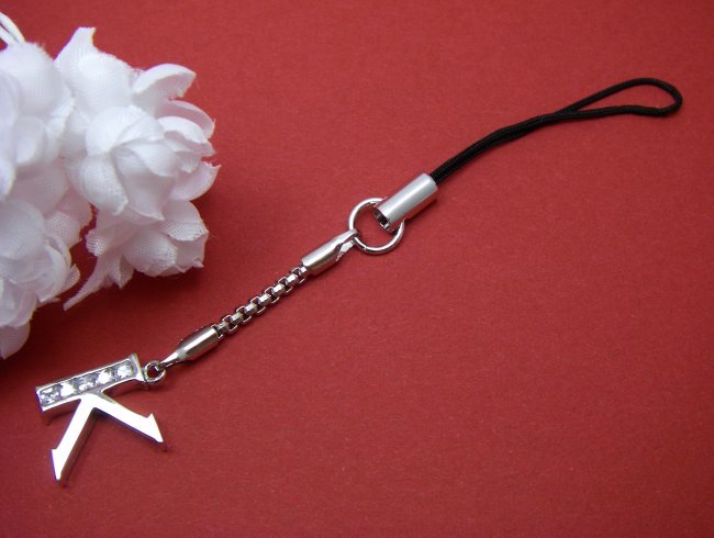 �L���[�r�b�N�W���R�j�A�̌g�уX�g���b�v