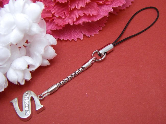 �L���[�r�b�N�W���R�j�A�̌g�уX�g���b�v