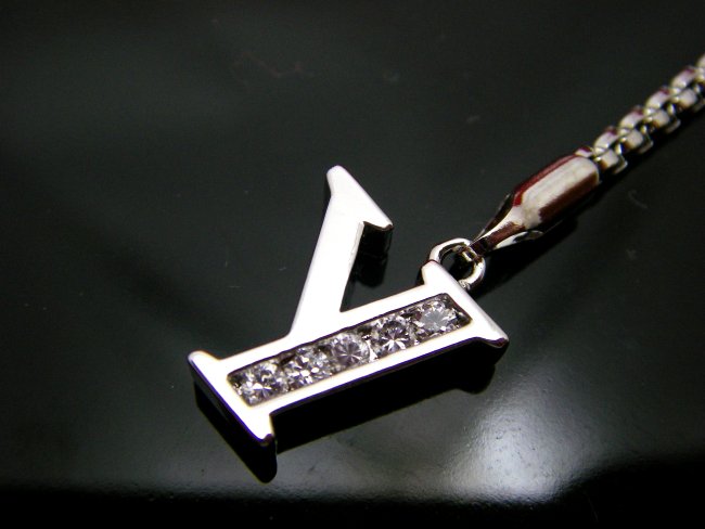 �L���[�r�b�N�W���R�j�A�̌g�уX�g���b�v