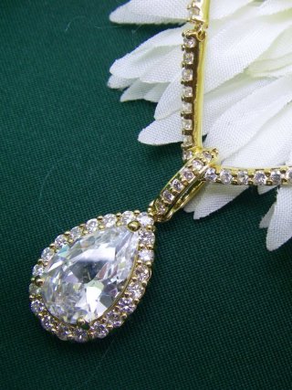 �L���[�r�b�N�W���R�j�A�@�l�b�N���X