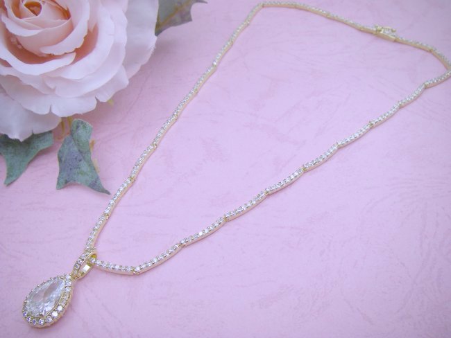 �L���[�r�b�N�W���R�j�A�@�l�b�N���X