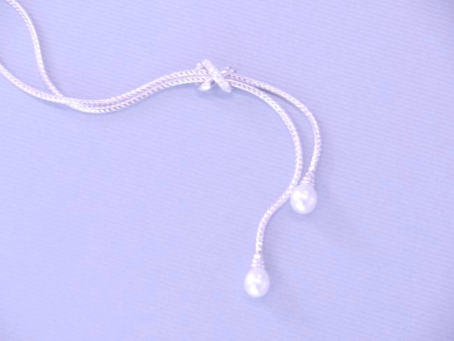 �p�[���̃y���_���g�E�l�b�N���X