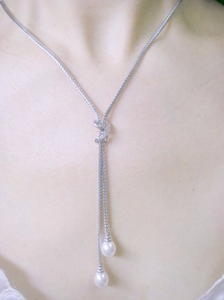 パールのペンダント・ネックレス