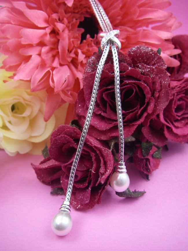 パールのペンダント・ネックレス