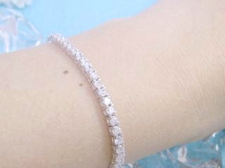 �e�j�X�u���X���b�g�@�L���[�r�b�N�W���R�j�A�E�A�N�Z�T���[