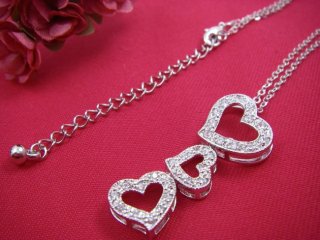 �I�[�v���n�[�g�@�y���_���g�E�A�N�Z�T���[