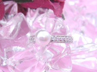 �}�W�����J�E�p�[���ƃL���[�r�b�N�W���R�j�A�̃����O�i�w�ցj