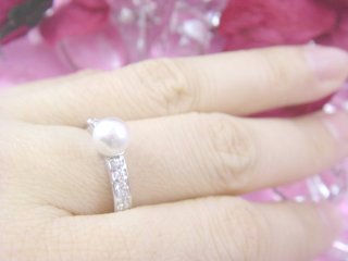 �L���[�r�b�N�W���R�j�A �����O