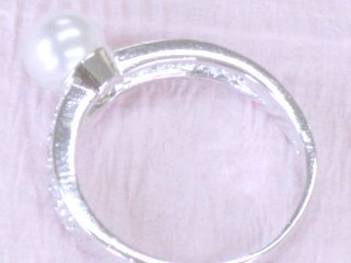 �L���[�r�b�N�W���R�j�A �����O