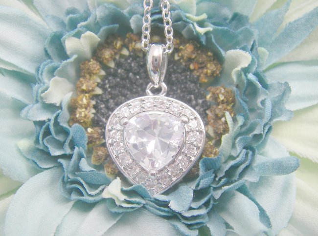 �n�[�g�@�y���_���g�@�L���[�r�b�N�W���R�j�A�E�A�N�Z�T���[