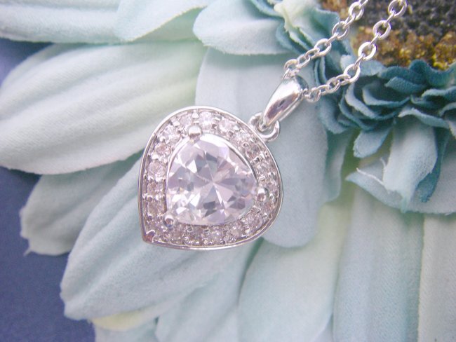 �n�[�g�@�y���_���g�@�L���[�r�b�N�W���R�j�A�E�A�N�Z�T���[