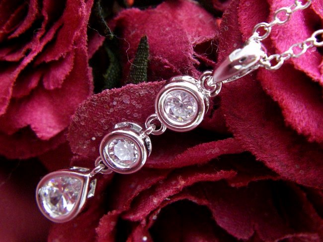 CZ�A�N�Z�T���[�@�L���[�r�b�N�W���R�j�A�E�y���_���g