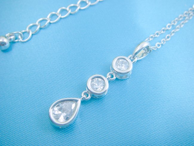 CZ�A�N�Z�T���[�@�L���[�r�b�N�W���R�j�A�E�y���_���g