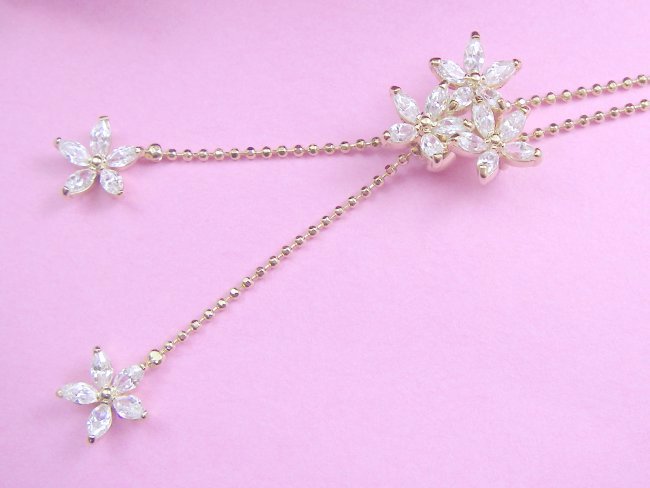 �L���[�r�b�N�W���R�j�A�̃y���_���g