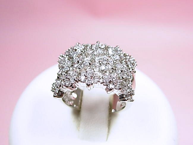 フラワーモチーフ ボリューム・リング