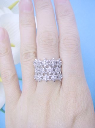 フラワーモチーフ ボリューム・リング