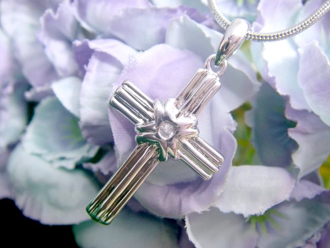 �N���X�i�\���ˁj�@�y���_���g�@�L���[�r�b�N�W���R�j�A�E�A�N�Z�T���[